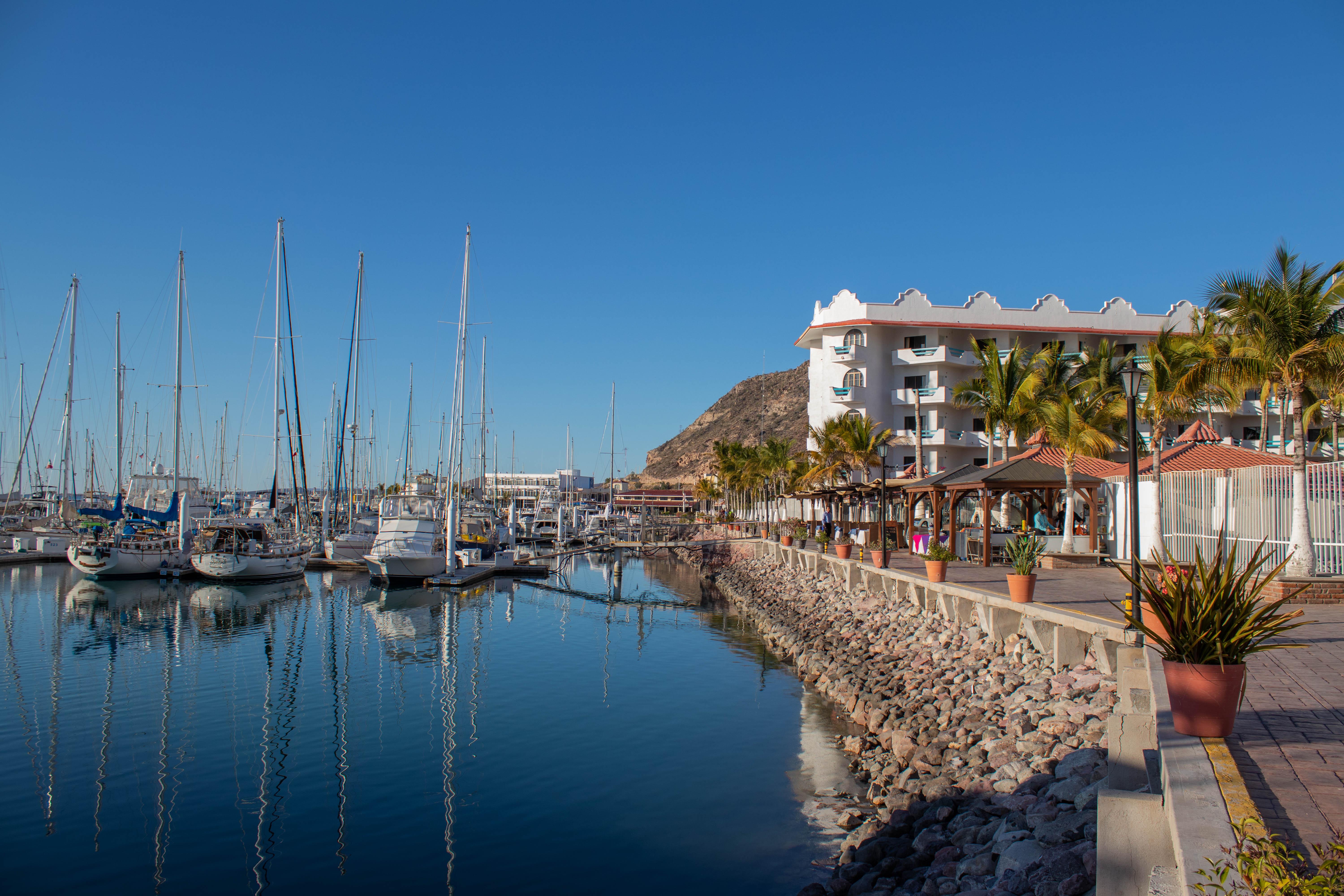 The Westmarine Waterfront Hotel La Paz Extérieur photo